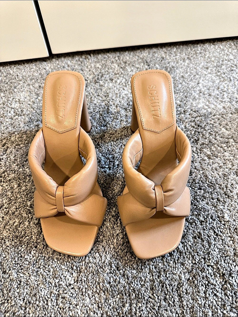 CHILLIN Square Toe Heels in Brown US 8